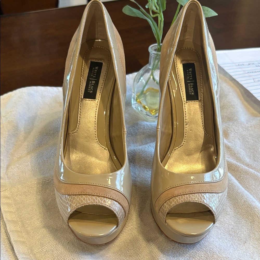Nine West Beige Patent Peep Toe Heels